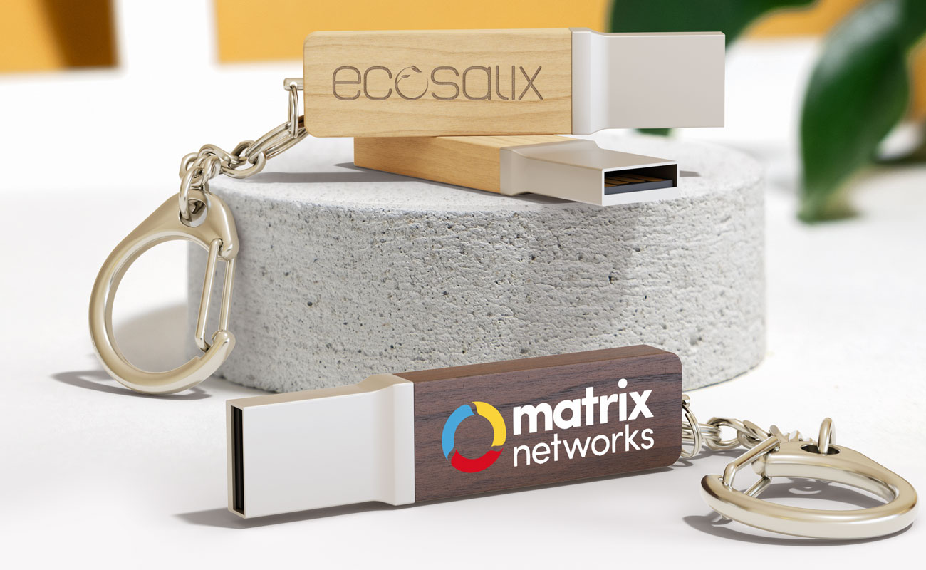 Carve - USB Madera Personalizado gallery thumbnail