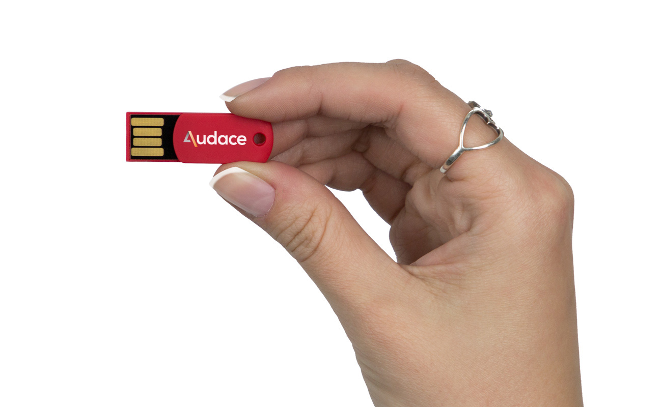 Clip - USB con logotipo en forma de clip gallery thumbnail