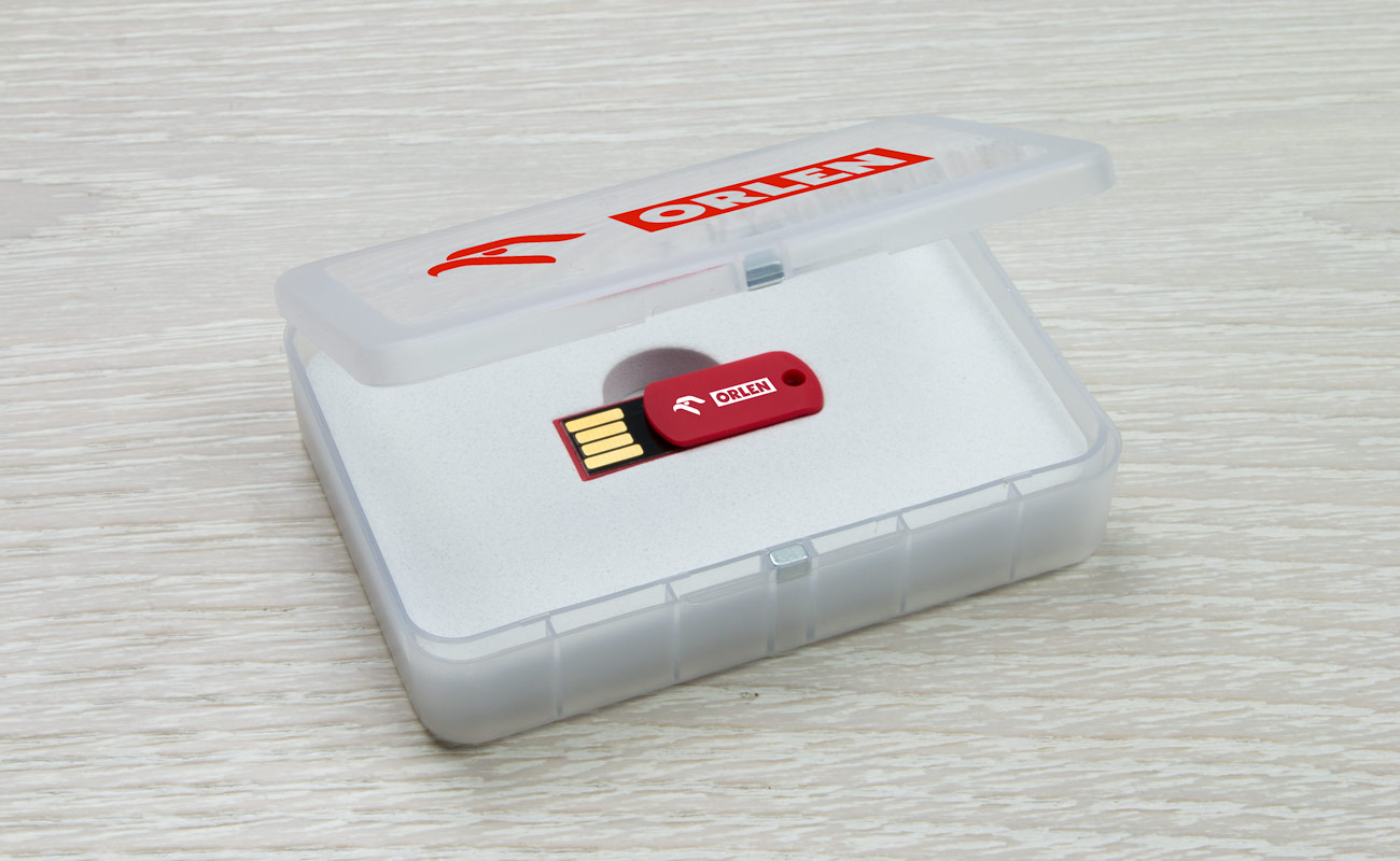 Clip - Pendrive personalizado con forma de clip gallery thumbnail