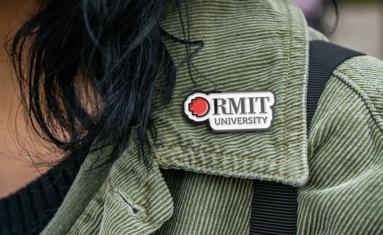 Pin esmaltado - Pins Esmaltados Personalizados con Su Logo gallery thumbnail