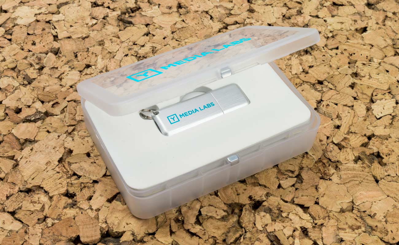 Halo - Pendrive con logo y luz LED gallery thumbnail