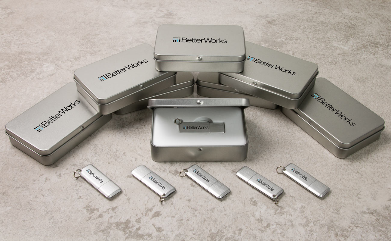 Halo - Pendrives personalizados con luz LED gallery thumbnail