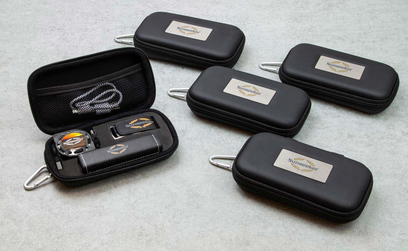 Leather M - Packs de merchandising Personalizadas con Su Logo gallery thumbnail