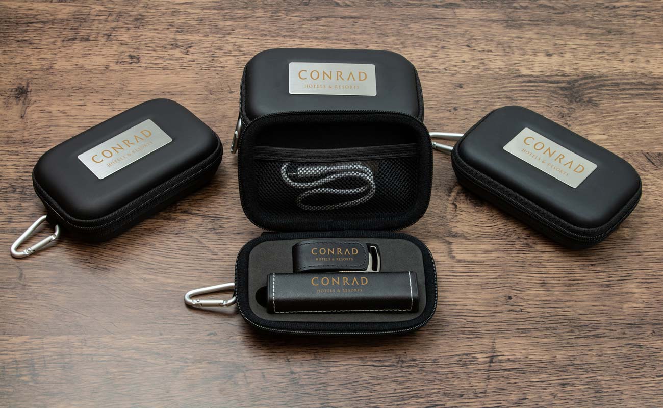 Leather S - Packs de merchandising Promocionales con su Logo gallery thumbnail