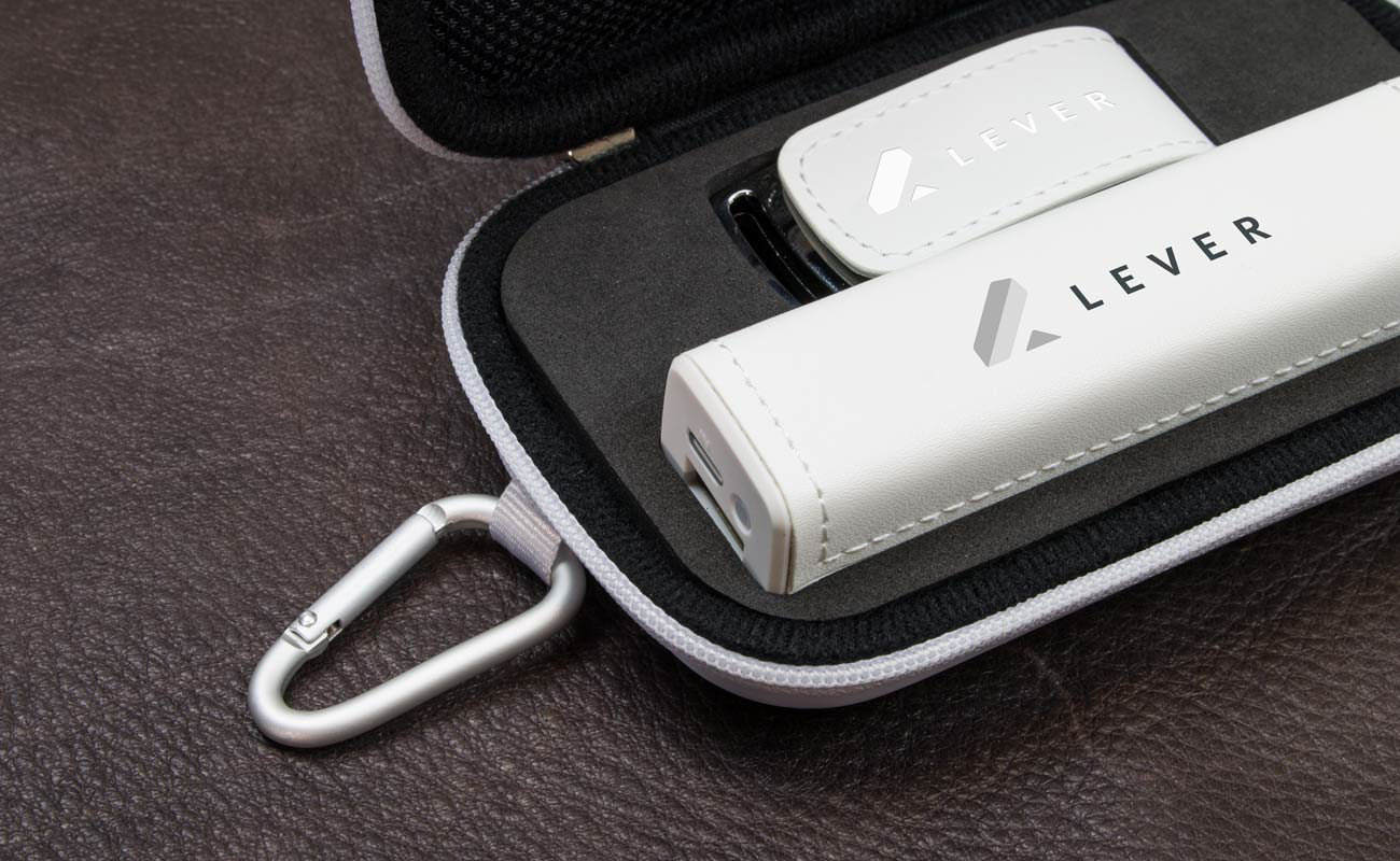 Leather S - Packs de merchandising con Logotipo gallery thumbnail