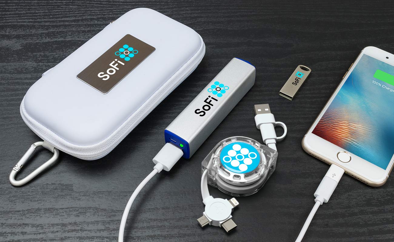 Metal M - Packs de merchandising con Logotipo gallery thumbnail