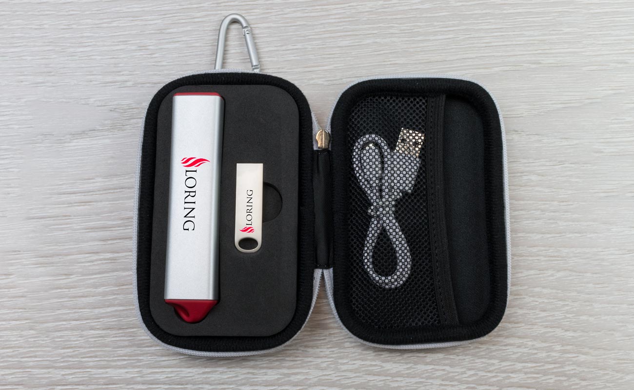 Metal S - Packs de merchandising con Logotipo gallery thumbnail