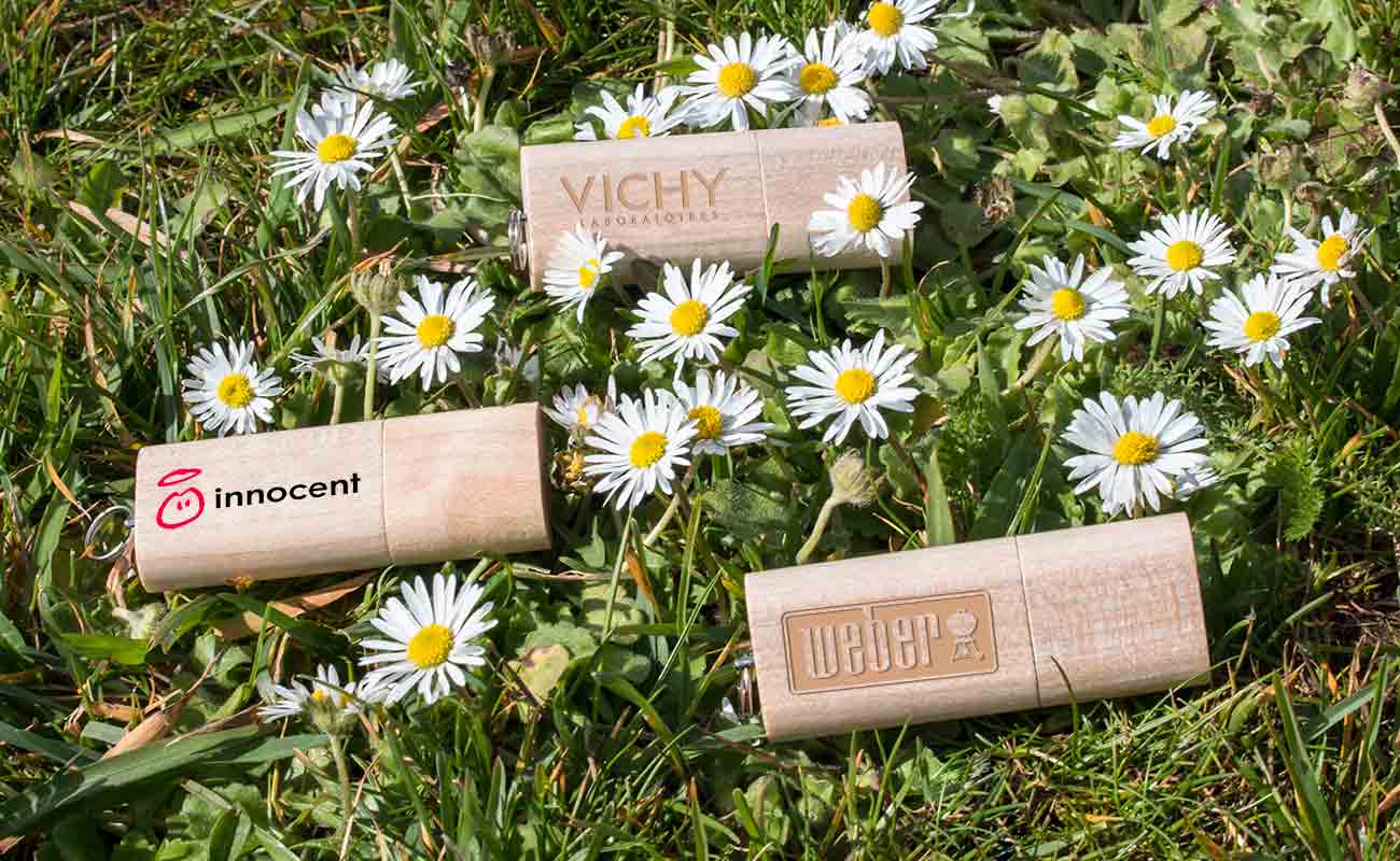 Nature - Pendrive Madera Personalizados gallery thumbnail
