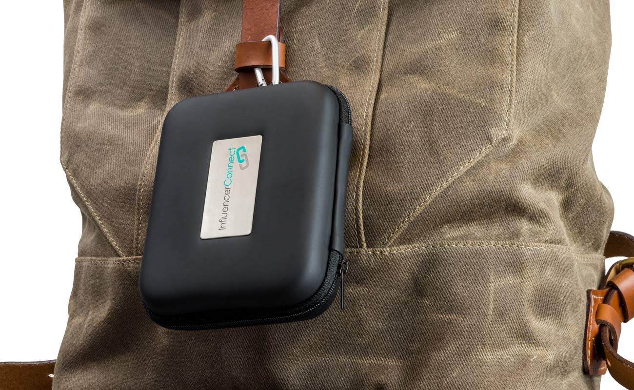 Pure L - Packs de merchandising Promocionales con su Logo gallery thumbnail