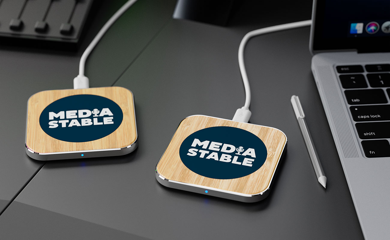 Savanna - Cargador inalámbrico de bambú personalizado gallery thumbnail