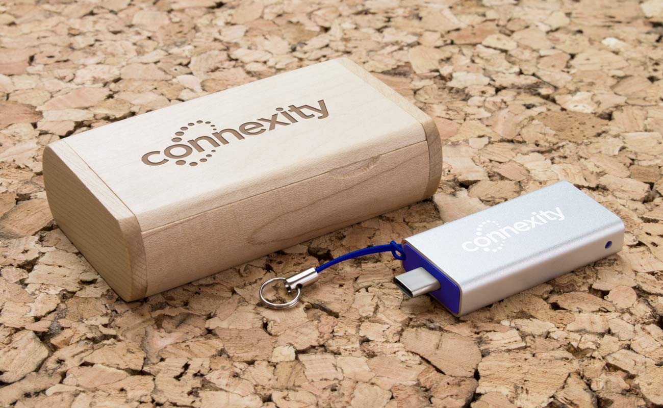 Slide - Pen Drive Personalizado con USB-C gallery thumbnail