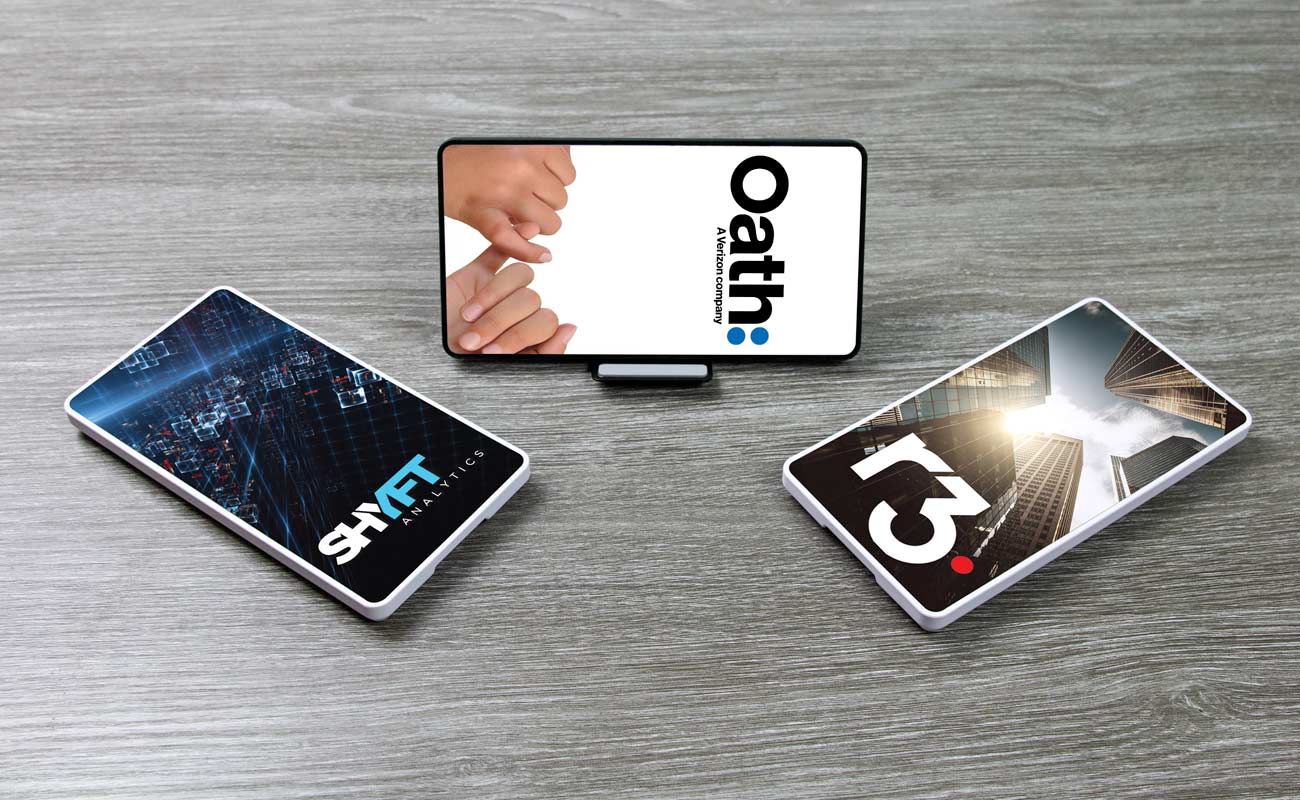 Stand - Cargadores Inalámbrico Personalizados con Logo gallery thumbnail