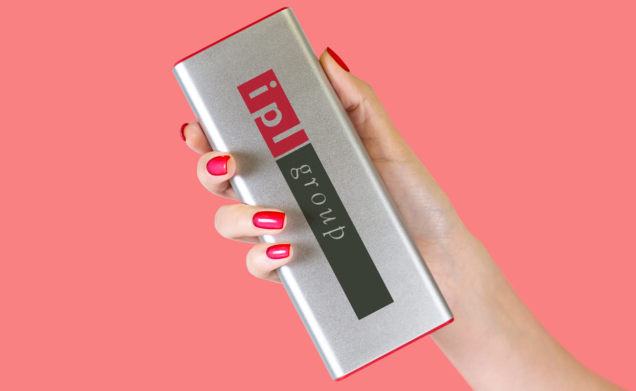 Titan - Power Bank España gallery thumbnail