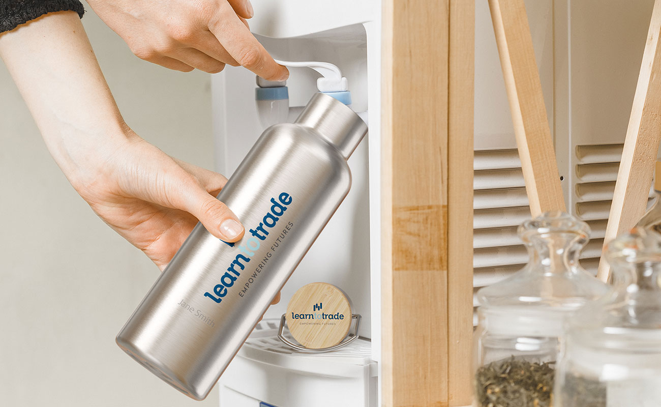 Traveler - Botella De Agua Personalizada gallery thumbnail