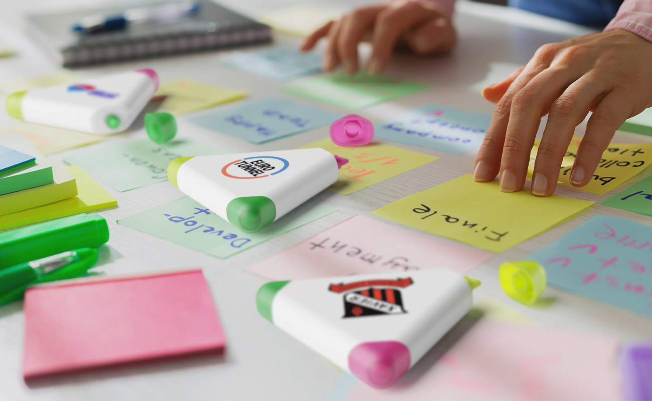 Triple - Bolígrafos con logotipo gallery thumbnail