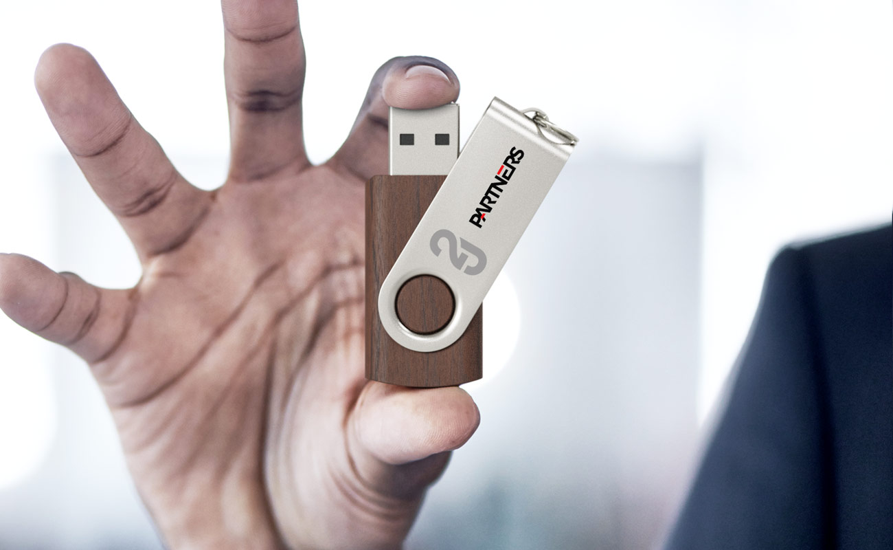 Twister Wood - USB Madera Personalizado gallery thumbnail