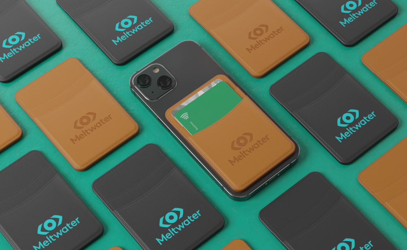 Vault - Tarjetero Personalizado gallery thumbnail